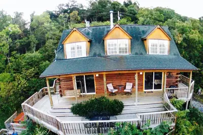 Image de Vues, Vues, Vues, bain à remous, feux de bois, piscine