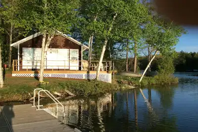Image de Cosy Spider Lake Cottage Traverse City 15 min. RÉSERVEZ Pour 2019 Maintenant.