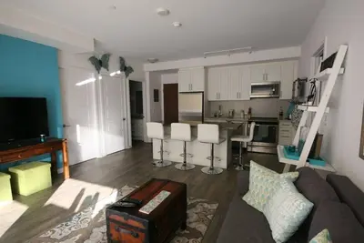 Image de Condo de luxe 2 Br dans Friday Harbor Resort - Lac Simcow