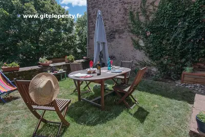 Image de Un Écrin douillet au Cœur des Grands Causses : Le Gîte Idyllique pour Deux