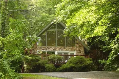 Image de Une maison de montagne pour le coût d'un Hôtel Chambre