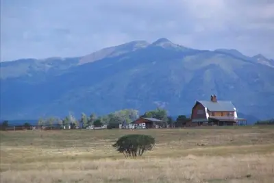 Image de Isolement tranquille dans un ranch de travail!