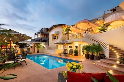 Image de Dowtown Villa Des Vues Incroyables