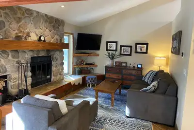 Image de Vue Sur Le Ruisseau Et La Montagne! Marcher jusqu'à Main St Frisco, près du ski, piscine