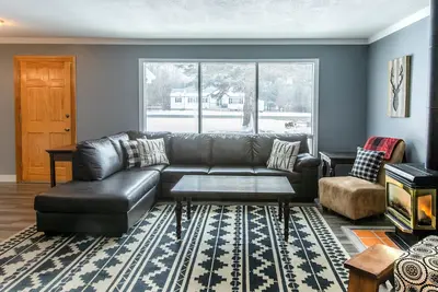 Image de Évadez-vous dans notre chalet - Le lac aux Blue Mountains