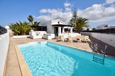 Image de Belle villa & piscine chauffée & Internet, plein Sky & Tv internationale
