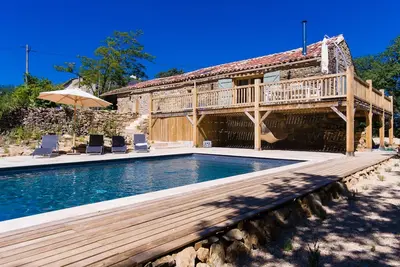Image de Superbe grange, vue plein sud, piscine exclusive, près de Saint Antonin Noble Val