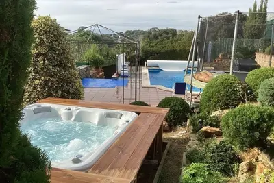 Club Villamar - Villa Rudie proche de Lloret de Mar - Un oasis de tranquillité et d'intimité, ave. . .