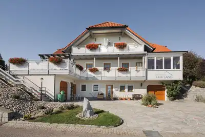 Image de Pension dans un endroit fantastique avec vue sur la montagne