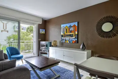 Image de Appartement T2 en Bord de Mer à Arcachon - Plage Privée, Parking, Balcon et Wifi