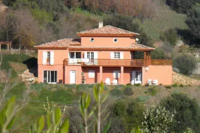 Image de Villa au Coeur Maquis- 16 Couchages*-Piscine et Parking Privé -10mm Plages-