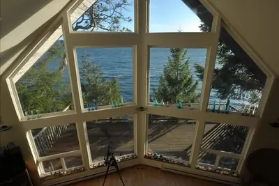 Image de Vues spectaculaires sur le canal Hood / Parc national Olympique / Brinnon Waterfront House