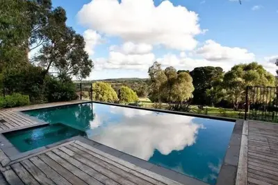 Image de Patsy's Gate - Red Hill Sud