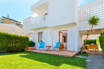 Gavines House for 4 in Playas de Muro