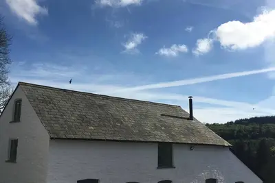 Image de Home from Home entouré par les Brecon Beacons