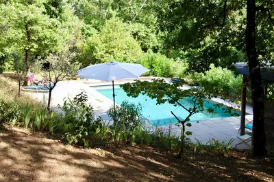 Image de Vrai paradis nature, calme, clim au sol, piscine, cabanes ds arbres, jeux extér.