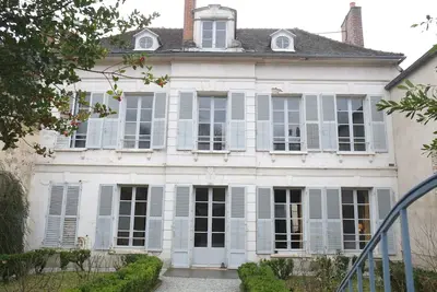 Image de Hôtel particulier XVIIIeme centre historique Joigny