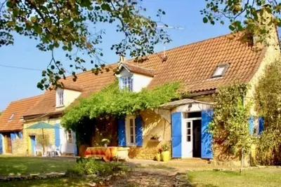 Image de Rêve Pays Ferme avec grande piscine sur beau terrain - Idéal pour les familles