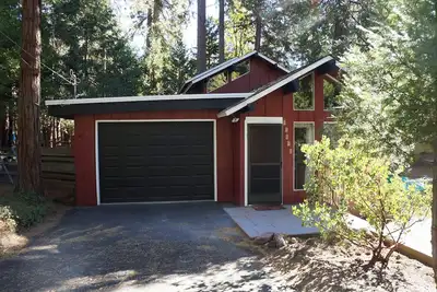 Image de Super endroit! Accès privé au lac en été. Sept / octobre est une belle époque!