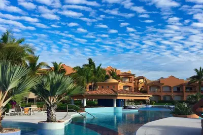 Image de Condo 2 Br sur Pacific Beach et terrain de golf