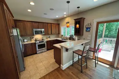 Image de 2009 Mountain Home -15 Min à Asheville! Great Deck & Vues