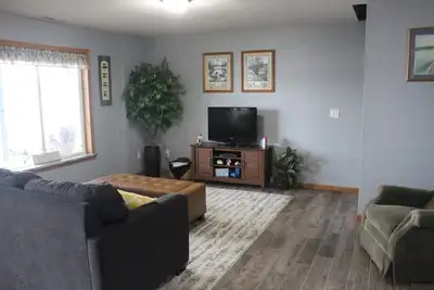 Image de Unité au bord du lac, 6 couchages, idéal pour les familles, l'artisanat ou la pêche - niveau inférieur