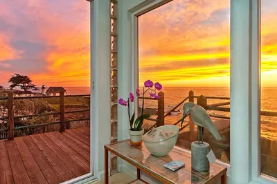 Image de Sur Bluff Plus de vagues déferlantes, élégant 3 Chambre, 2 salles de bain Maison