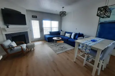 Image de 304- Condo, piscine intérieure et extérieure, parfait pour les familles