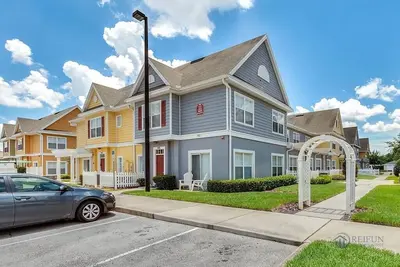 Image de Villas À Seven Dwarfs (4600yg) - 4br, 3ba, 2 maîtres roi, une au rez-de-chaussée