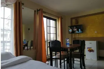 Image de Sam Suite Studio 2, wifi très propre et gratuit, parking sécurisé. 5 min à pied du Cbd.