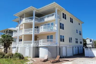 Image de Spectacular Luxury Oceanfront 6 Br - 4. 5 Bains