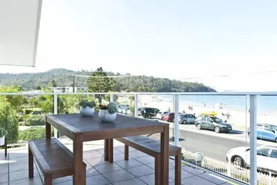 Image de Waterfront Villa On The Beach