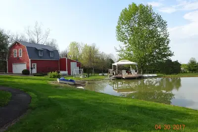 Image de Observation de feuillage d'automne tranquille - superbe vue sur les collines de la pruche et ses environs