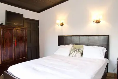Vues magnifiques de Hollywood Hills Cottage à un prix incroyable
