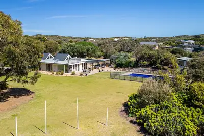 Image de Une symphonie de soleil et mer - privé 4. 5 acres avec piscine