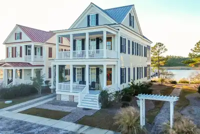 Image de Havre de retraite pour les amateurs de plein air. Vélos, Kayaks, Paddleboards et plus