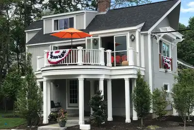 Image de Vues sur l'océan et à quelques pas de la plage!