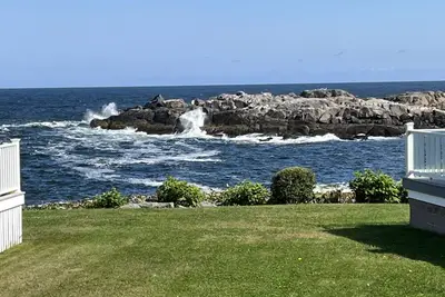 Oceanfront Cottage de 2 chambres au Phare de protubérance