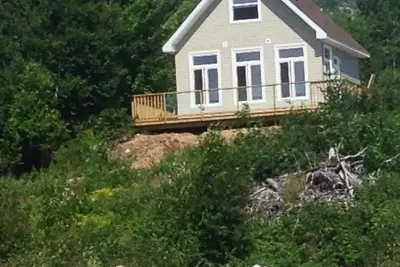 Image de Spectaculaire Beach House sur l'océan - nouveau et isolé