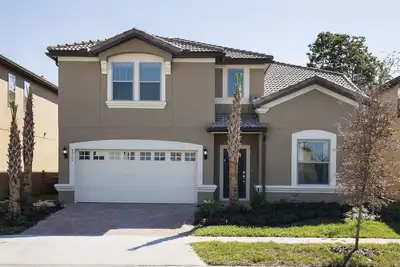 Image de Villa avec piscine de 8 chambres et 6 chambres, près de Disney