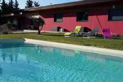Image de Maison bois dans son écrin de verdure