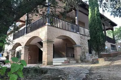 Image de Magnifique maison dans la ville de Tolède avec grande piscine