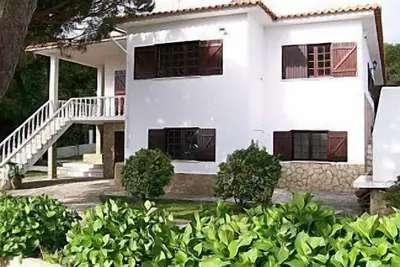 Image de Spacieux / Privé Villa Près de la plage w / Lagoon Vues & Piscine chauffée