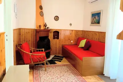 Image de Penthouse traditionnel avec cheminée et vue sur la montagne