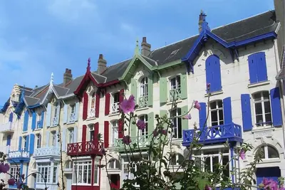 Image de Authentique villa Wimereusienne, classée, familiale, à deux pas de la plage.