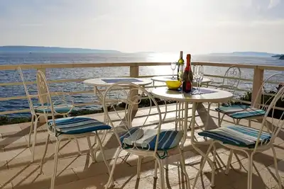 Image de Adriatic Villa with swimming pool for endless swimming and outdoors kitchen.
