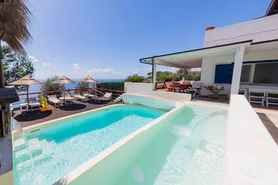 Image de Splendide Villa avec piscine privée et une vue imprenable à Sperlonga, près de Rome