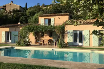 Image de Villa avec jolie vue mer et piscine chauffante pour 6 personne