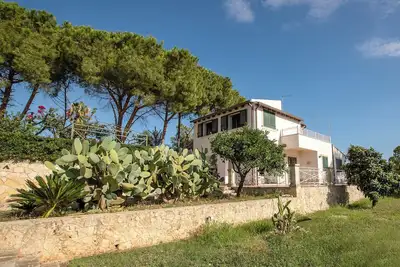 Sicile à son meilleur: Belle villa avec piscine, près de la plage de sable
