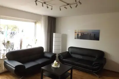 Image de Maison, modernes, d'excellentes liaisons de transport, centrale, tranquille, Wi-Fi, un parking